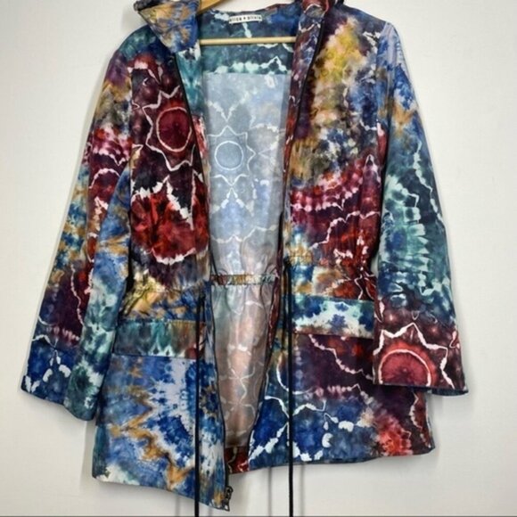 Alice‎ + Olivia Tie Dye Print Rain Jacket Multicolor Women Size Small - Picture 7 of 8
